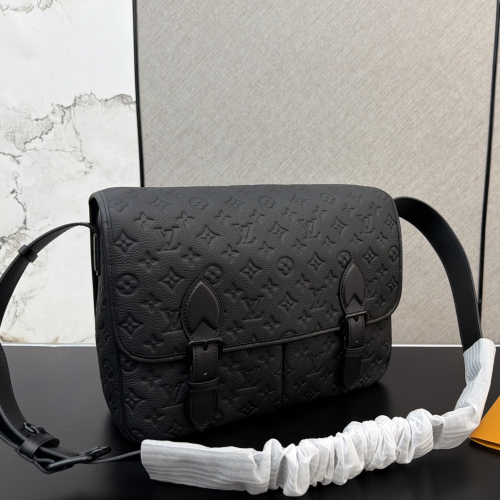 New Fashion Waterproof Fashion Men's BagsXC052026080301