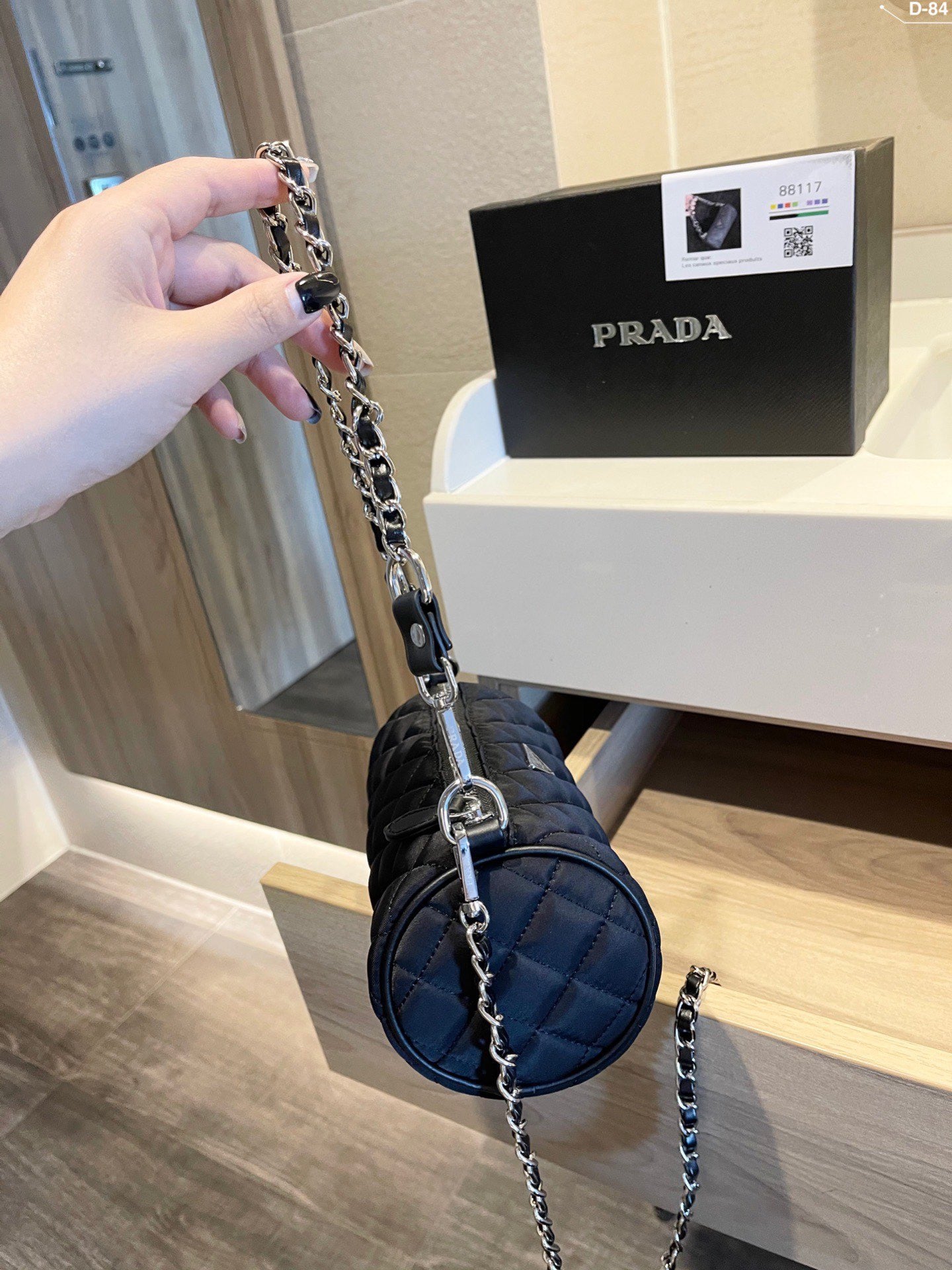 P Fashion Cylindrical Crossbody Bag 0724122501