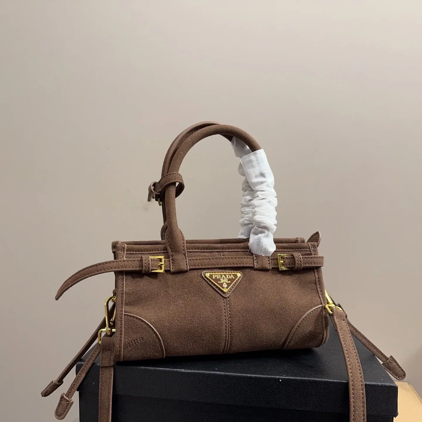 High-end design handbag 1426011304