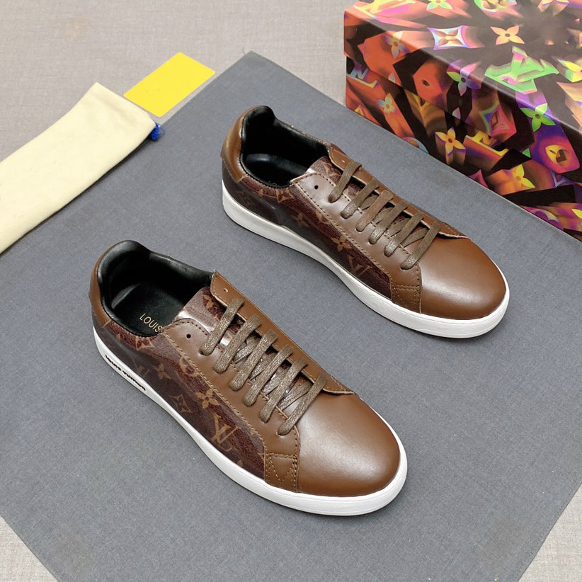 Luxurious transparent material v-print casual shoes