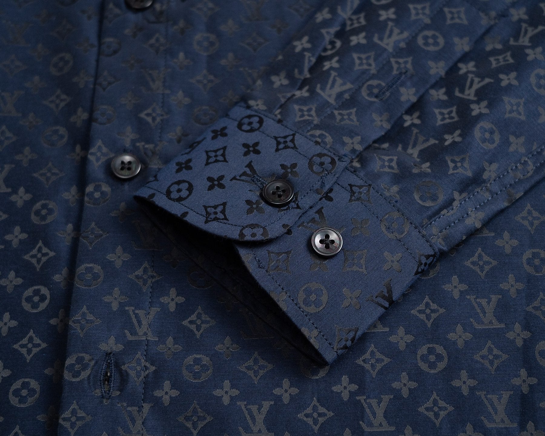 L fashionable printed all-cotton lapel shirt 0725092601