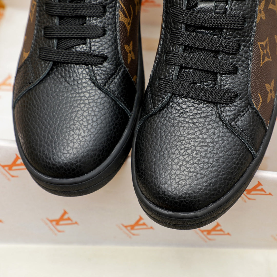 L classic monogram leather flat sneakers 0724122410