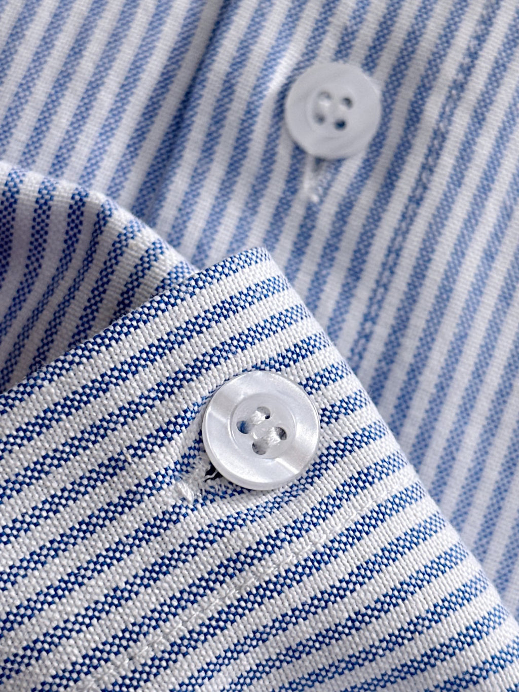 V Spring/Summer Blue Vertical Stripes Shirt 0726052712