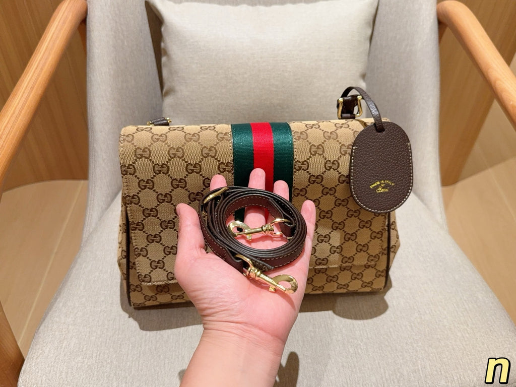 Stylish new handbag 0726041702