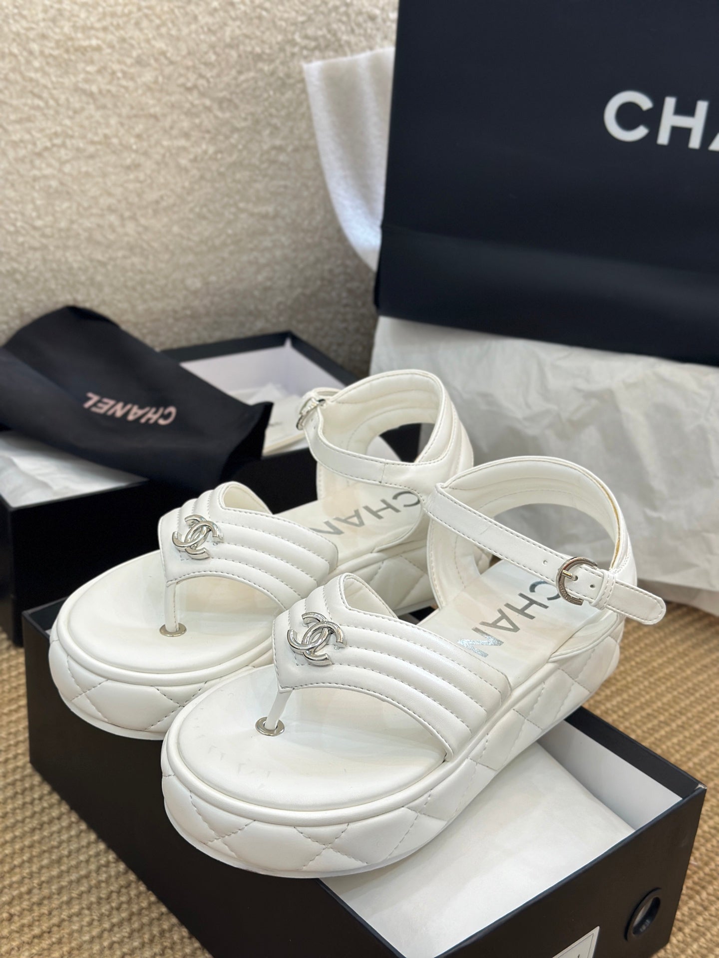 fashion diamond thick-soled sandals 0725050802