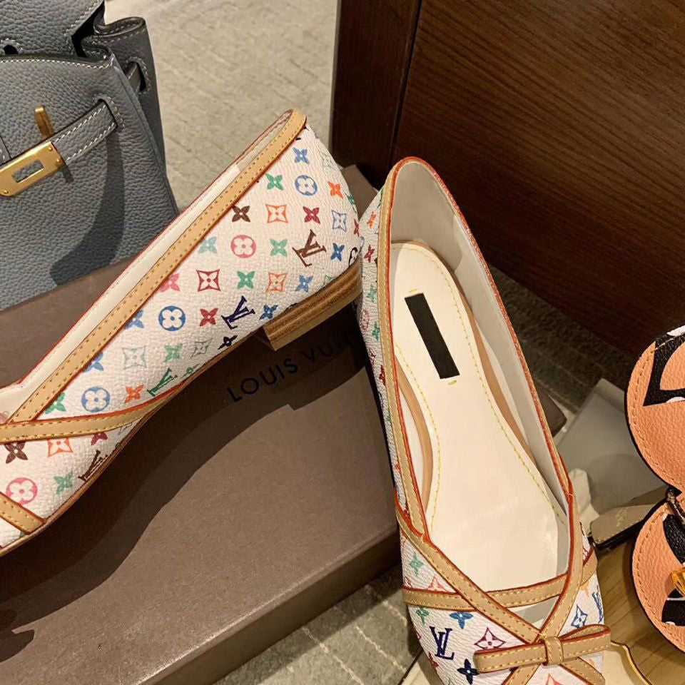New Fashion Colf Leather V Logo Women's Fashion Shoes