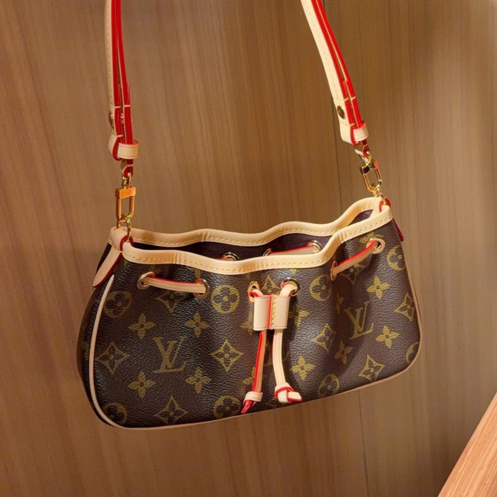 New Fashion  L Monogram underarm bag M1026072808