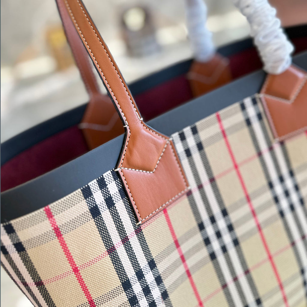 BBR Classic Tote Bag XC24092411