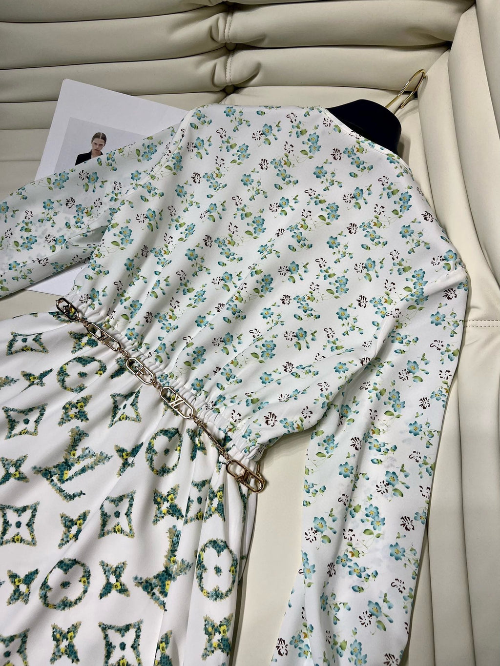 New small floral dress(With waist chain) 1824050608