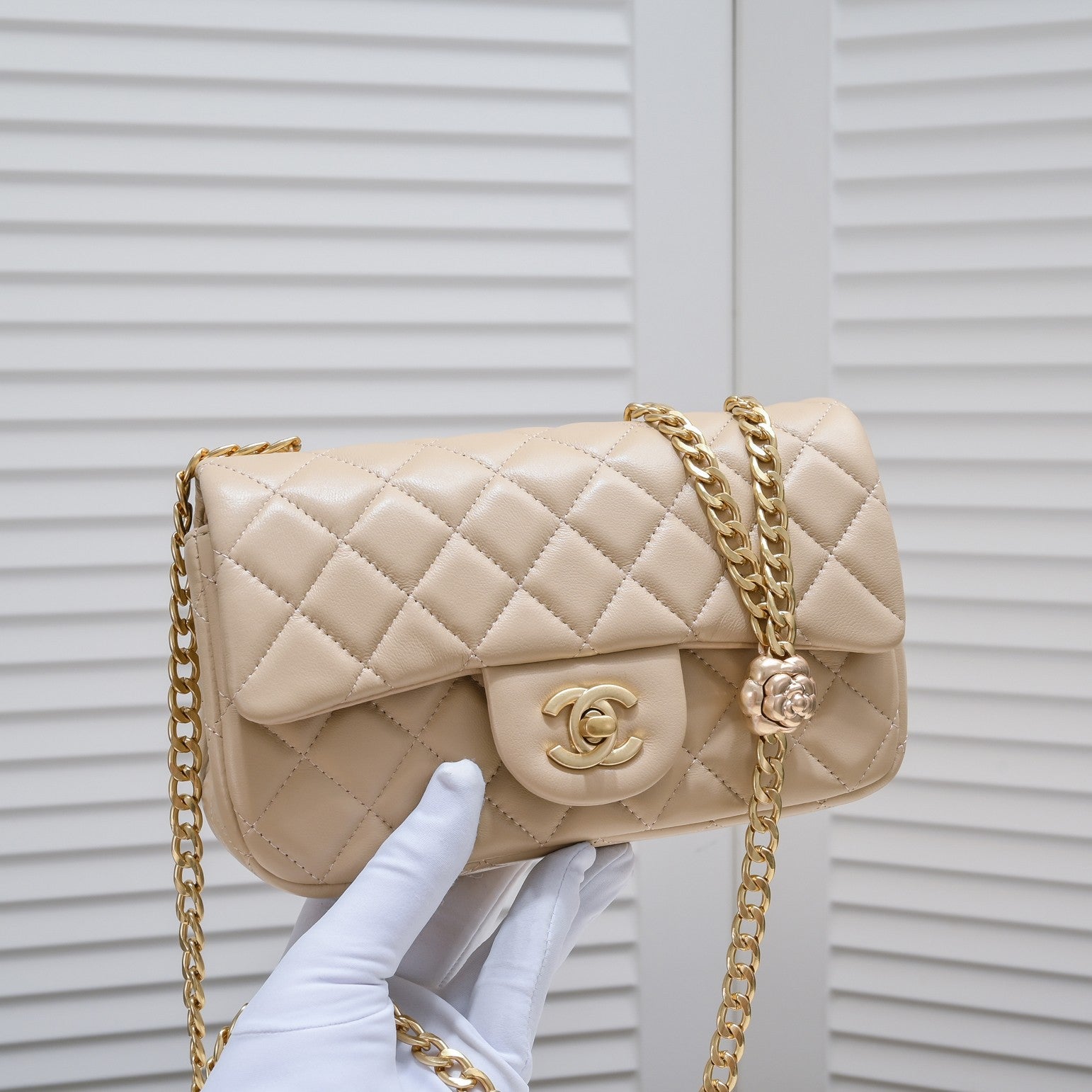 trendy camellia bag XC0823080404