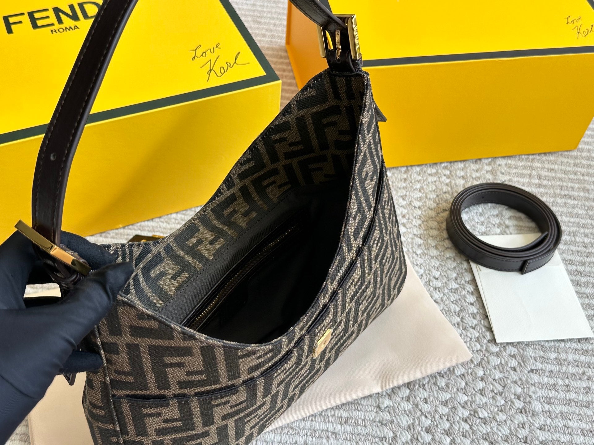 Fashionable single-shoulder Baguette Bag 0725090902