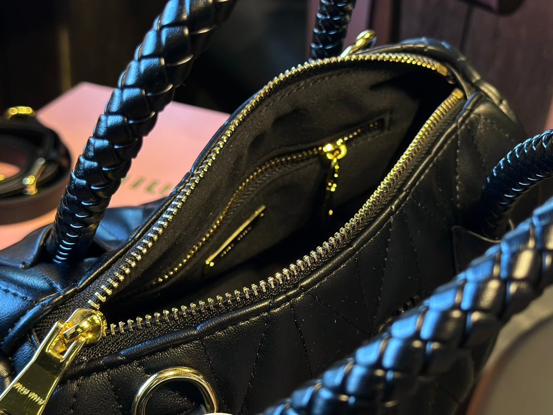 MIU 24 New Lambskin Fashion Handbag XC24092303
