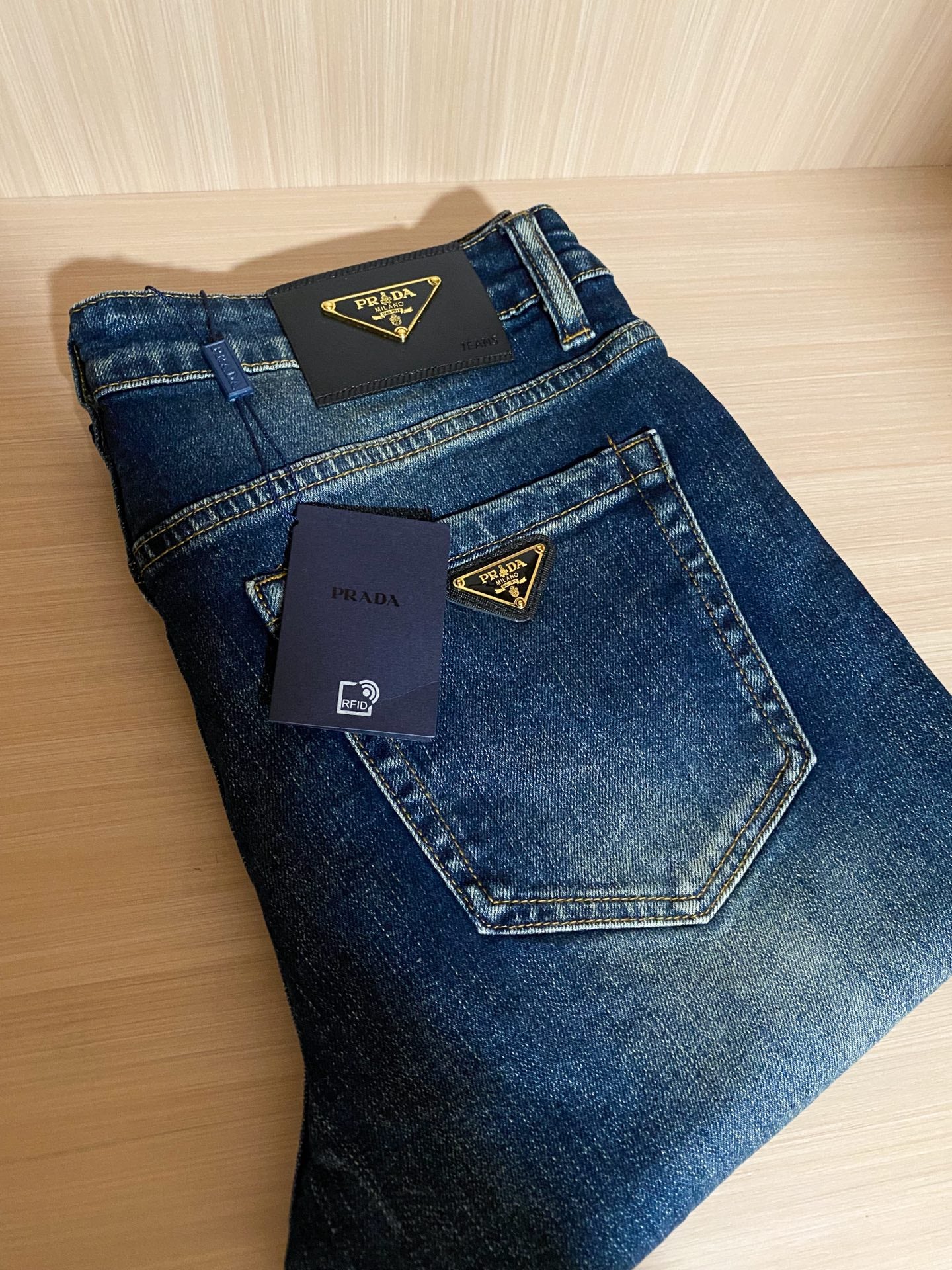P Embossed Letters Straight Leg Skinny Jeans 0725051905