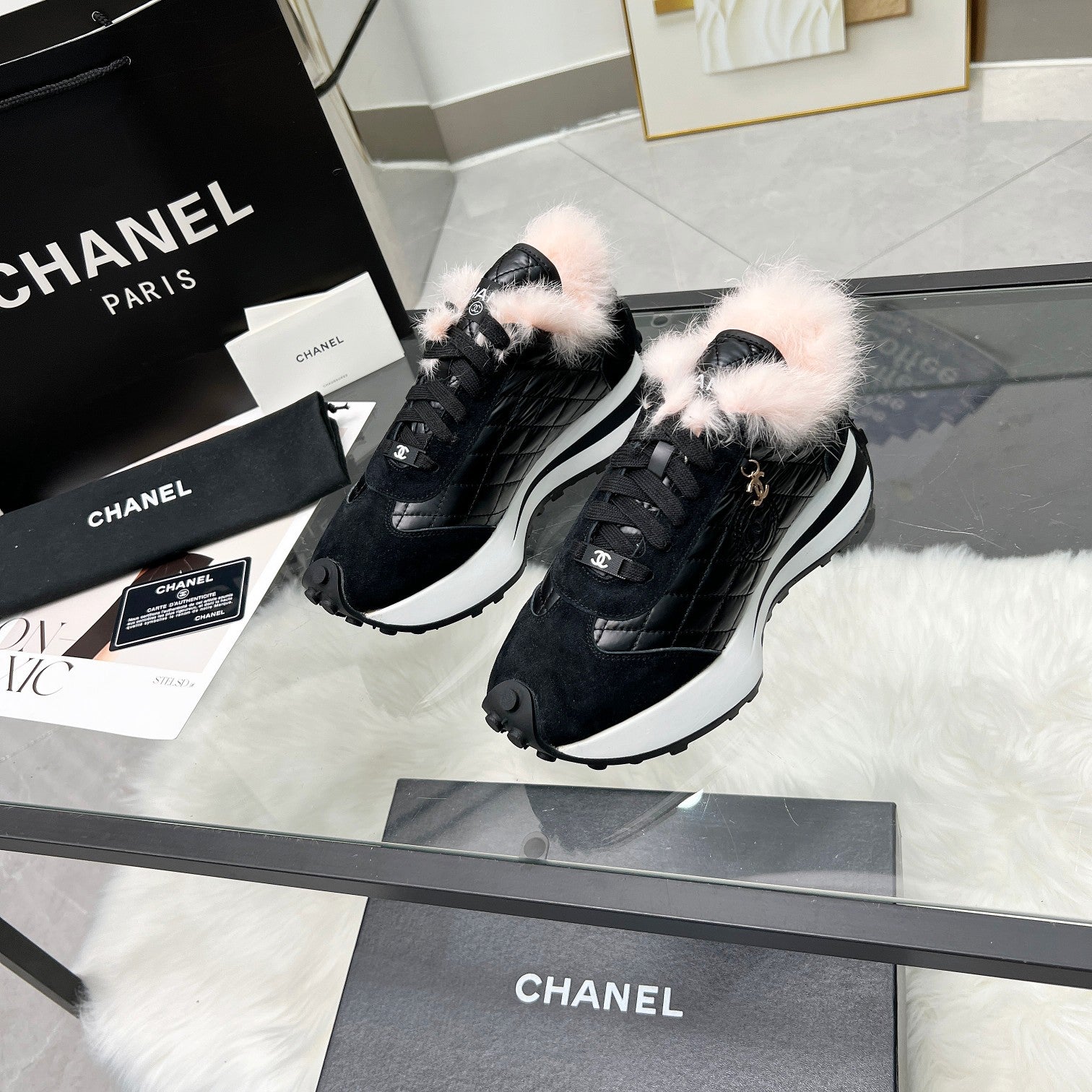 CH New Thick-soled Fashion Sneakers fb0424091109