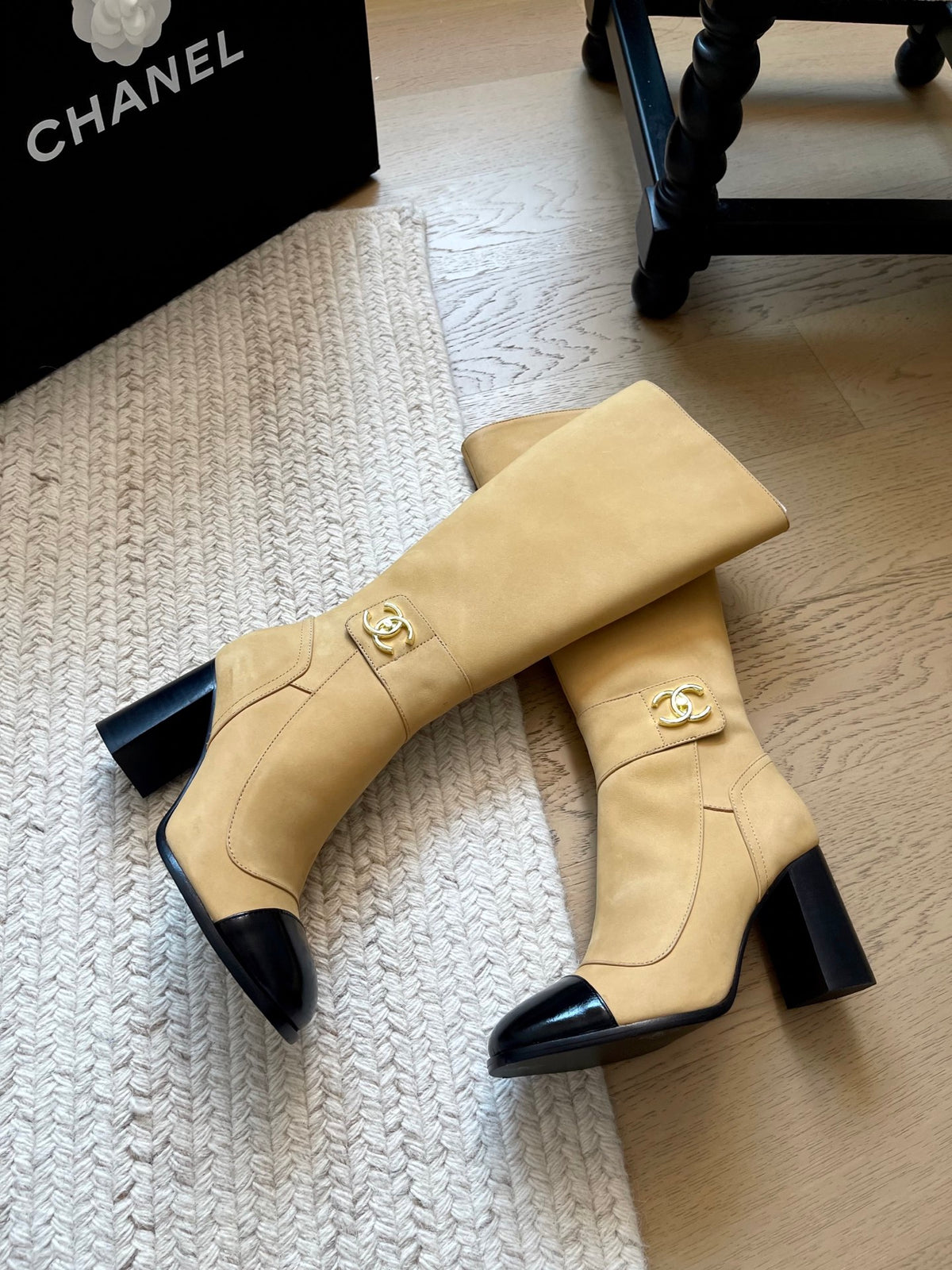 New CC stylish high-heeled boots 0726091701