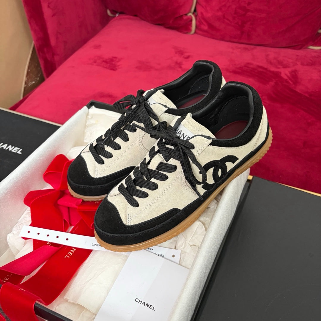 New Arrival Women's CC Logo Trainer Sneakers XC1326102305