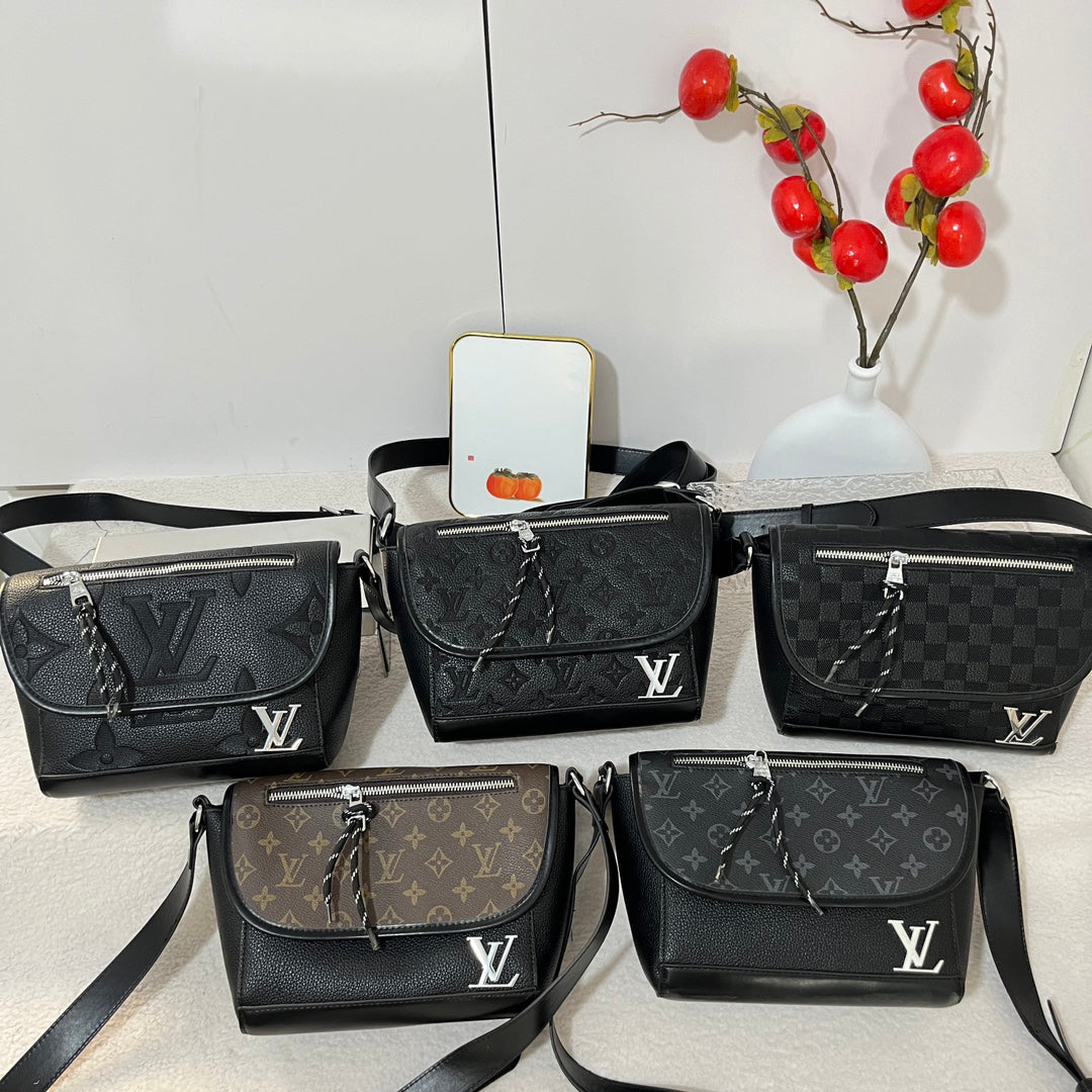 Best-Selling Men's Shoulder Bags SCB1026070702