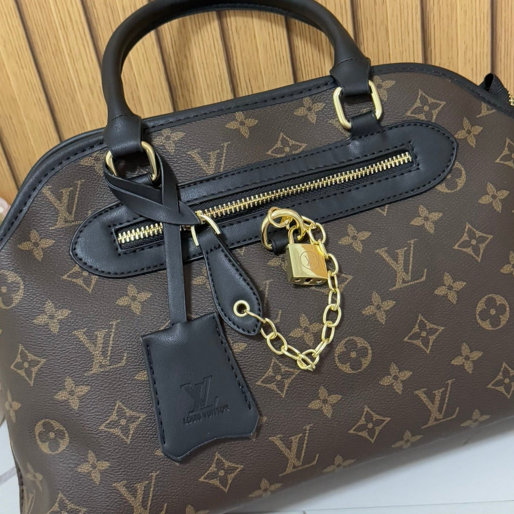 New Versatile Handbag SCB1026070633