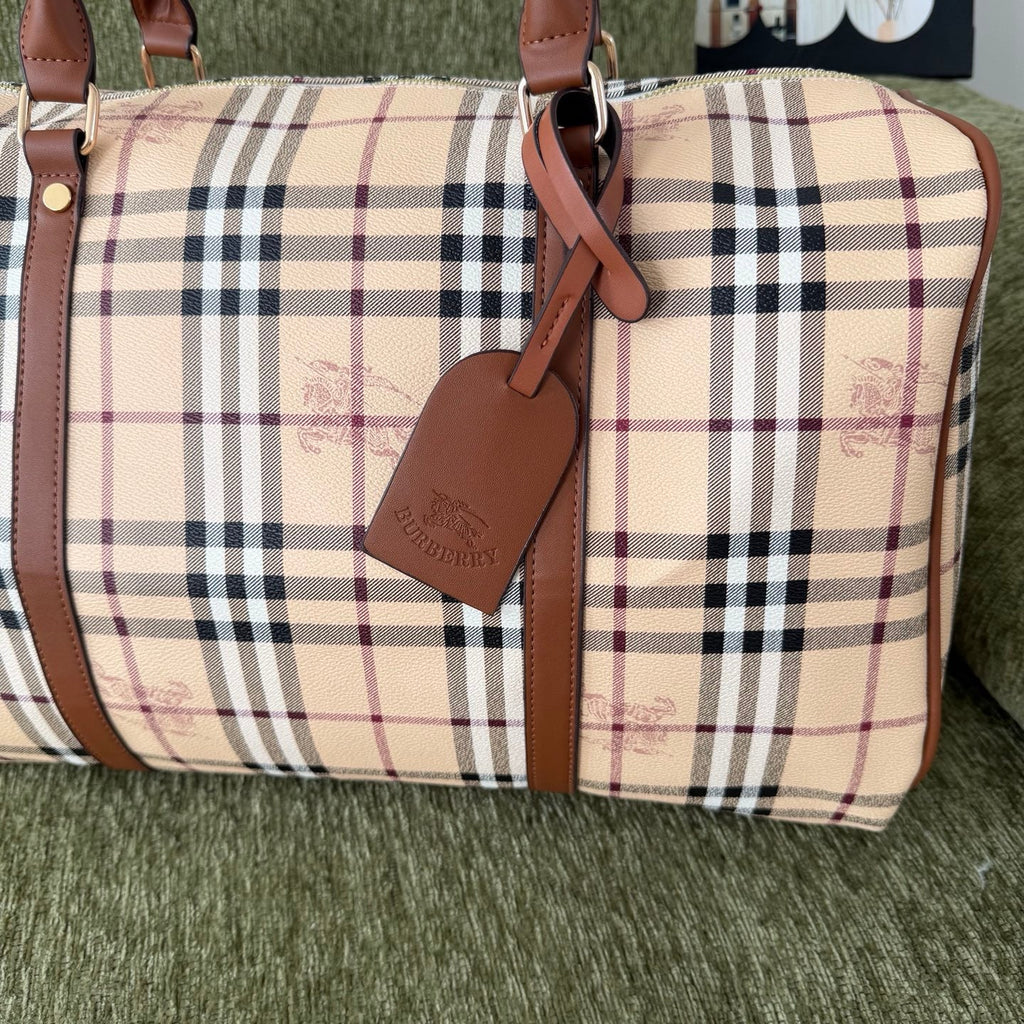 Stylish and Versatile Travel Bag SCB1026070706
