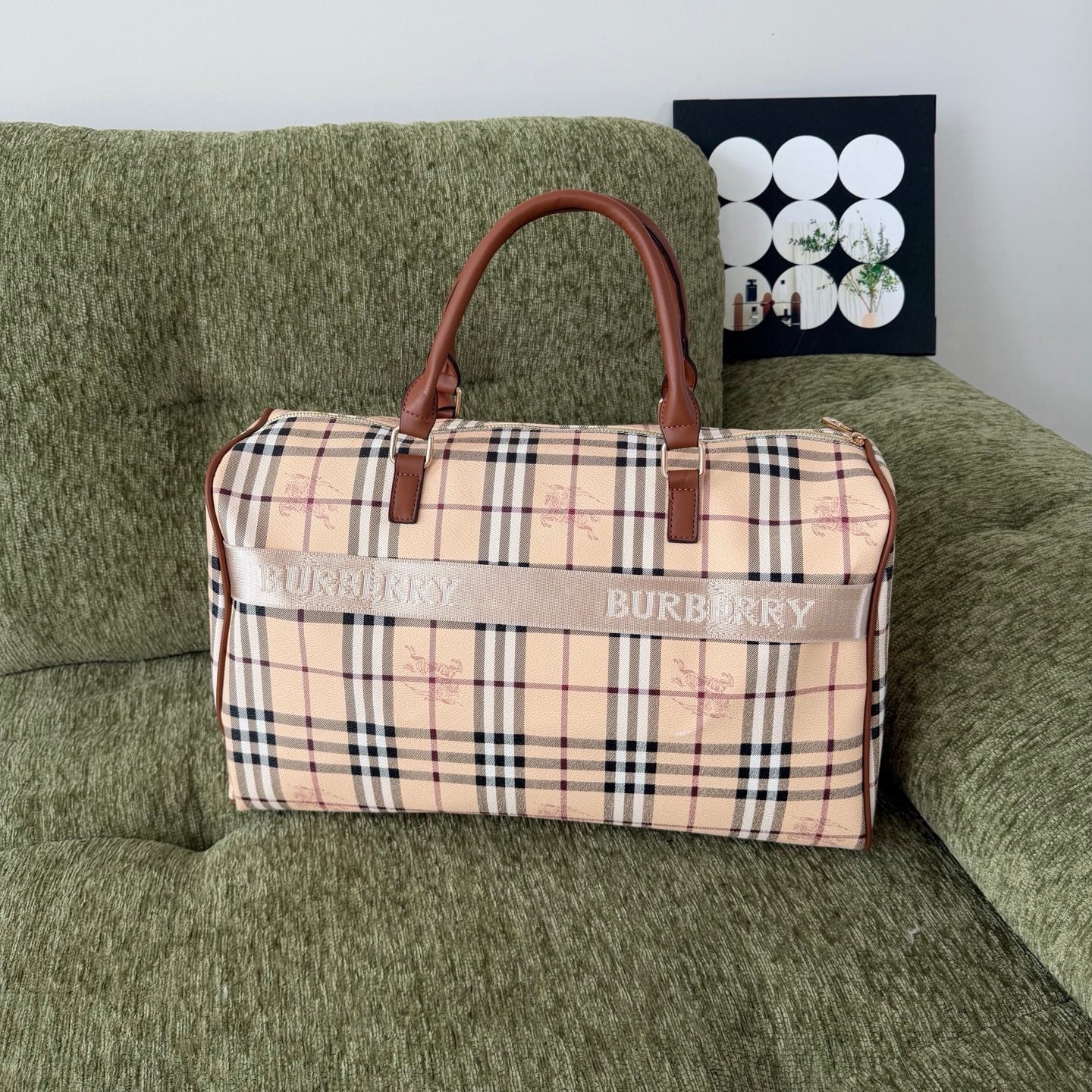 Stylish and Versatile Travel Bag SCB1026070706