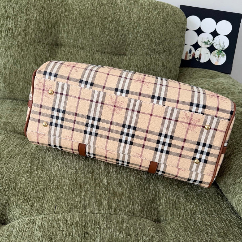 Stylish and Versatile Travel Bag SCB1026070706