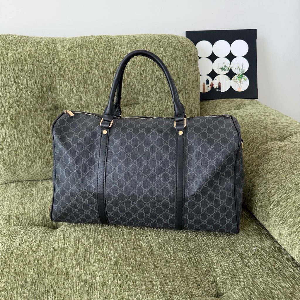 Stylish and Versatile Travel Bag SCB1026070708