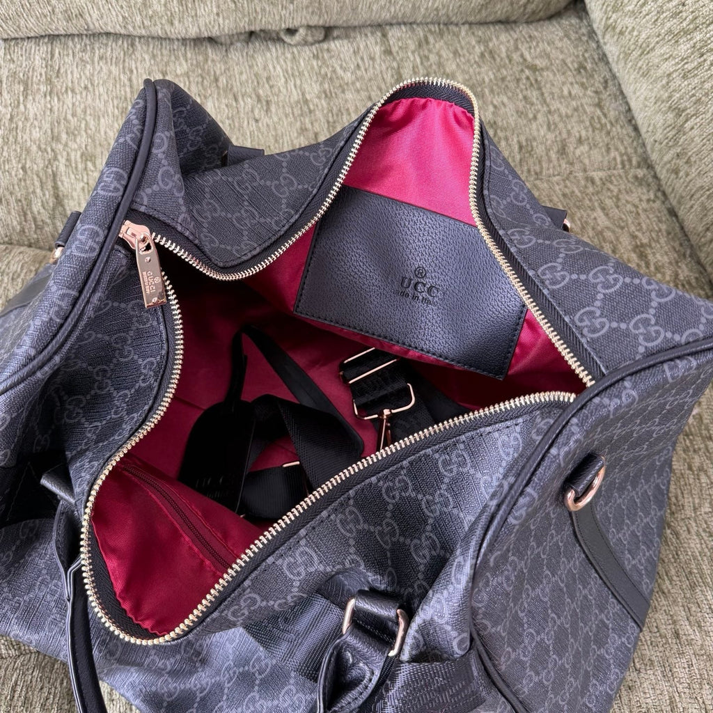 Stylish and Versatile Travel Bag SCB1026070708