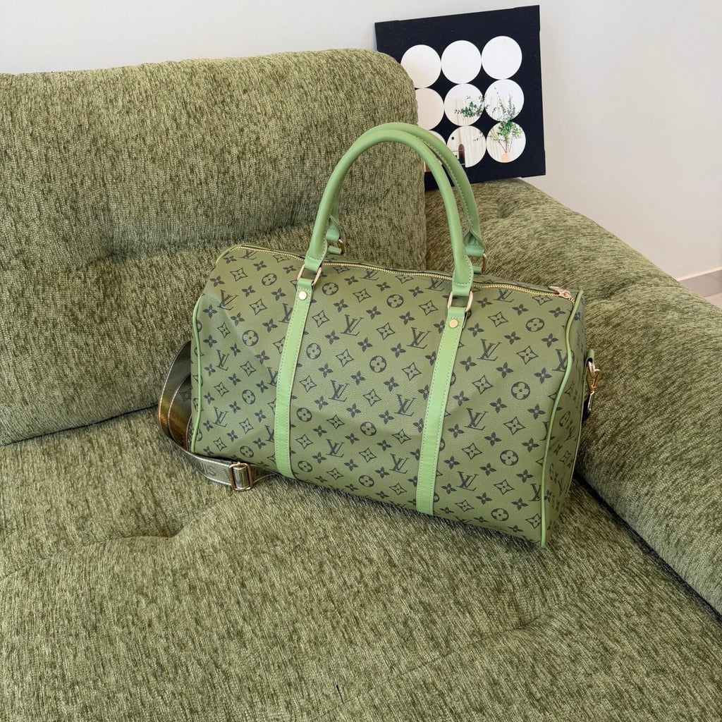 Stylish and Versatile Travel Bag SCB1026070709