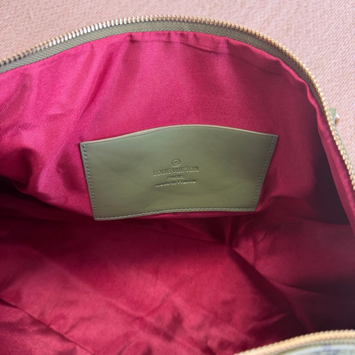 Stylish and Versatile Travel Bag SCB1026070709