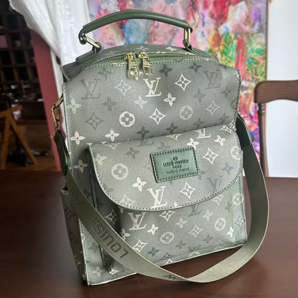 New Stylish and Versatile Backpack 1026070830