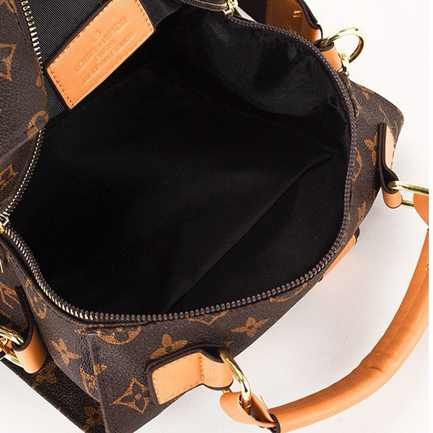 New Stylish and Versatile Backpack 1026070831