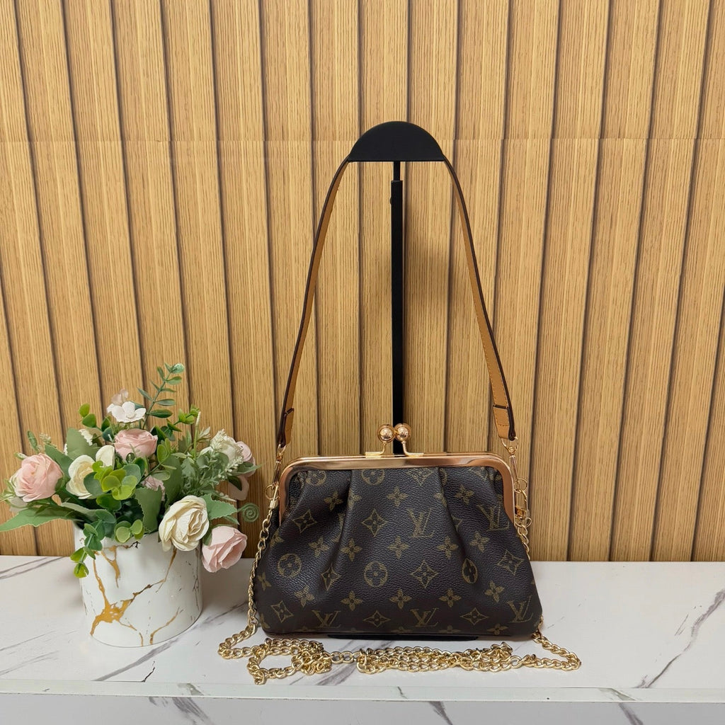 New Fashionable Makeup Bag SCB1026071301