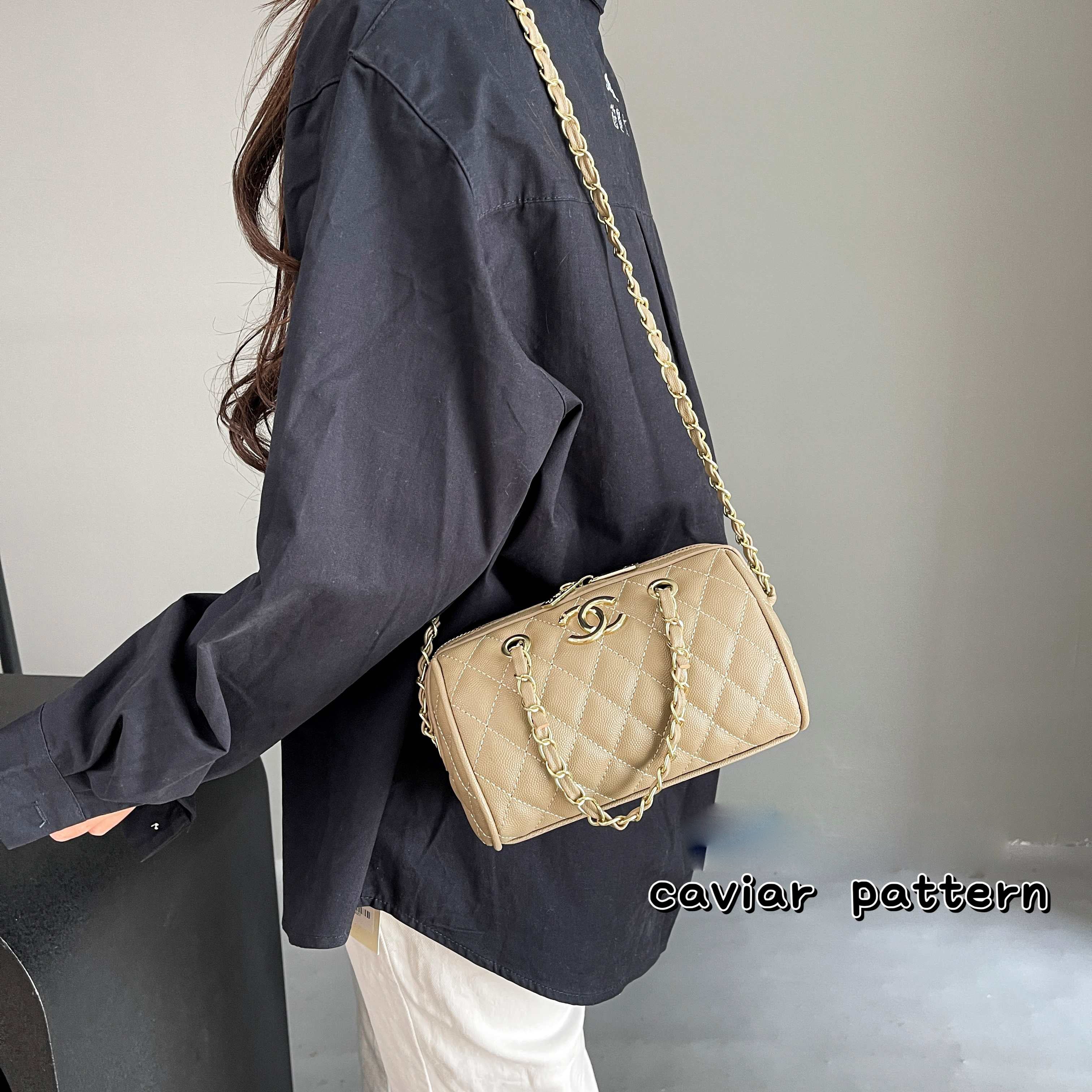 New Premium Crossbody Bag SCB1026071702