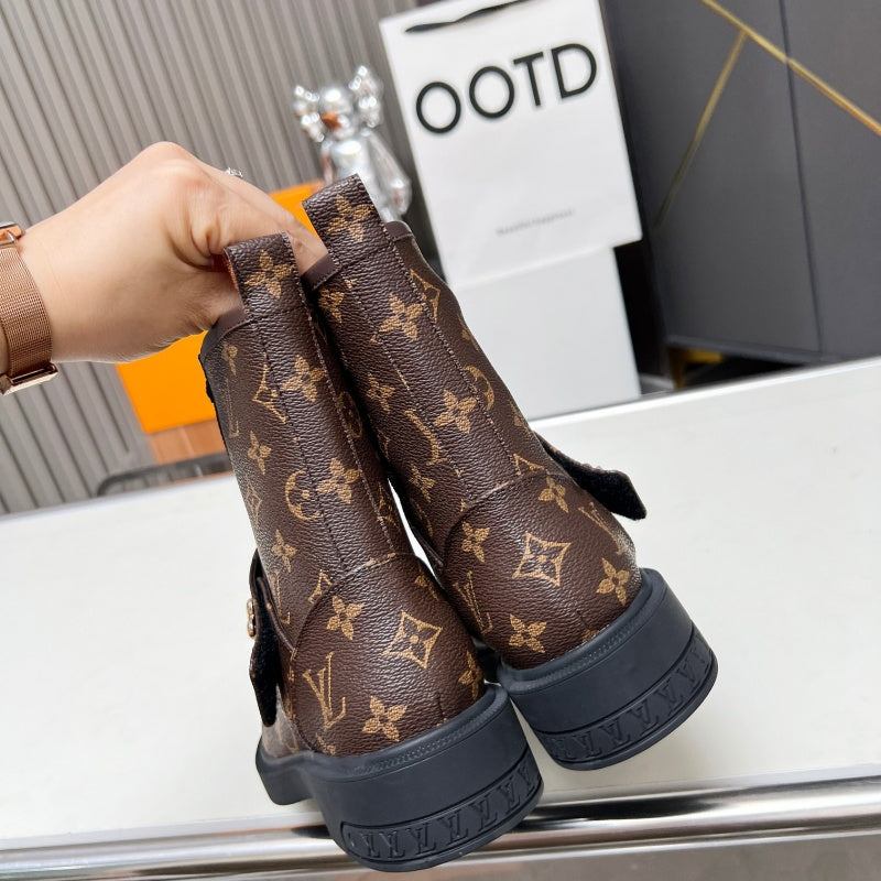 New Fashion women's L shoes XY1326091612