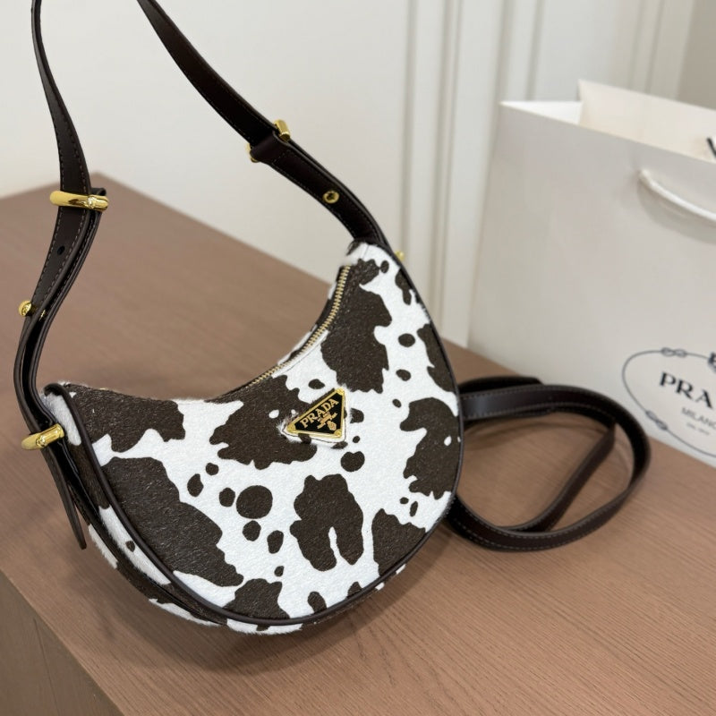 New Fashion women's PRA Shoulder Bag CWT1326091636