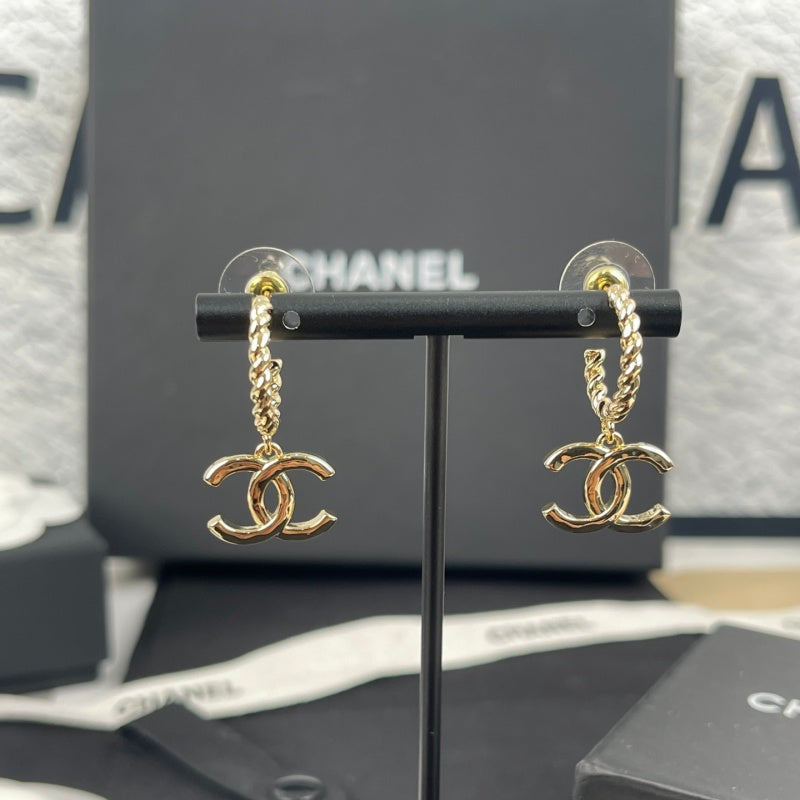 New Stylish Women's CC Earrings ZS1326091718