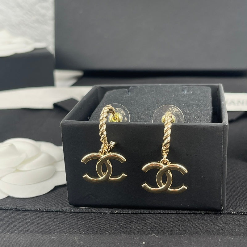 New Stylish Women's CC Earrings ZS1326091718