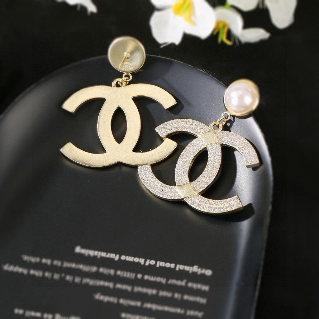 New Stylish Women's CC Earrings ZS1326091721