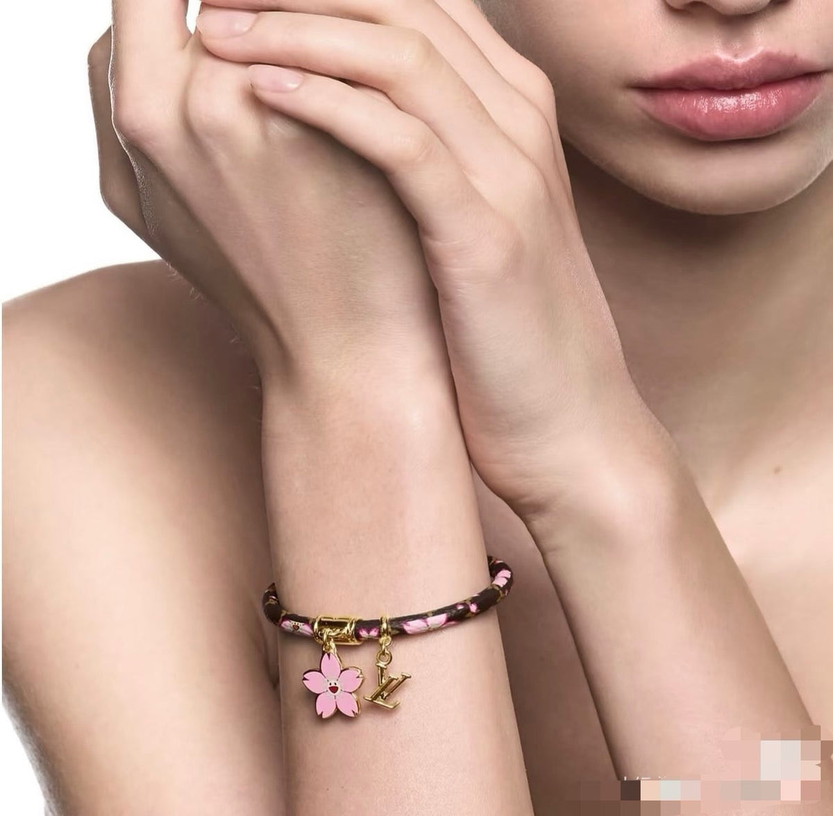New Stylish Women's L Bracelet ZS1326091727