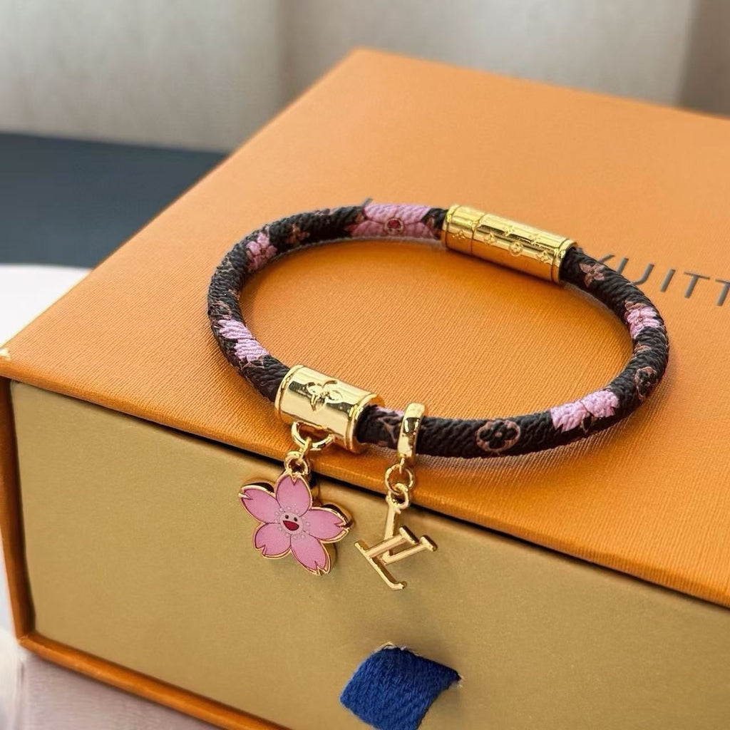 New Stylish Women's L Bracelet ZS1326091727