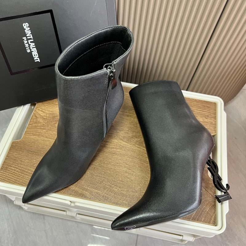 New Fashion Logo Heel Pointed Toe Ankle Boots PF1326092107