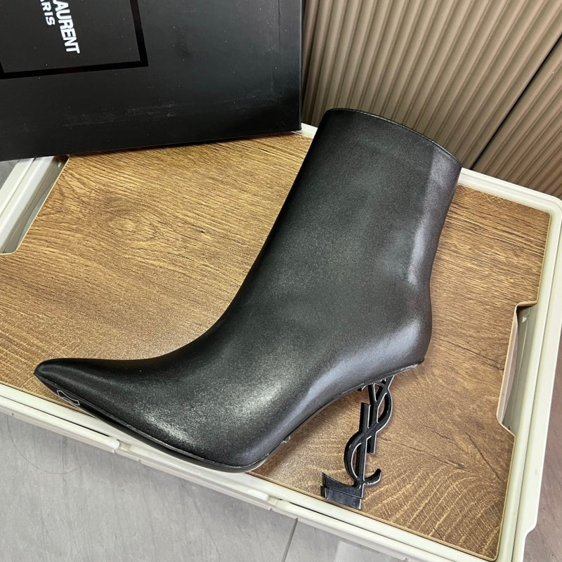 New Fashion Logo Heel Pointed Toe Ankle Boots PF1326092107
