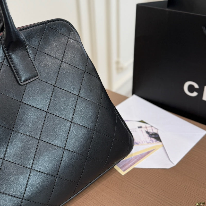New Fashion Women's CC Handbag CWT1326092301