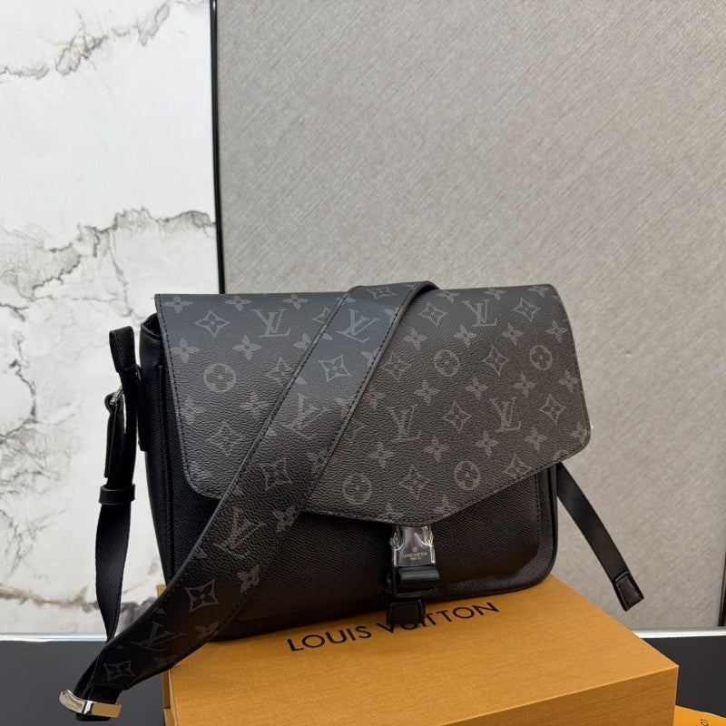 New Fashion Men's Crossbody Bag CWT1326092307