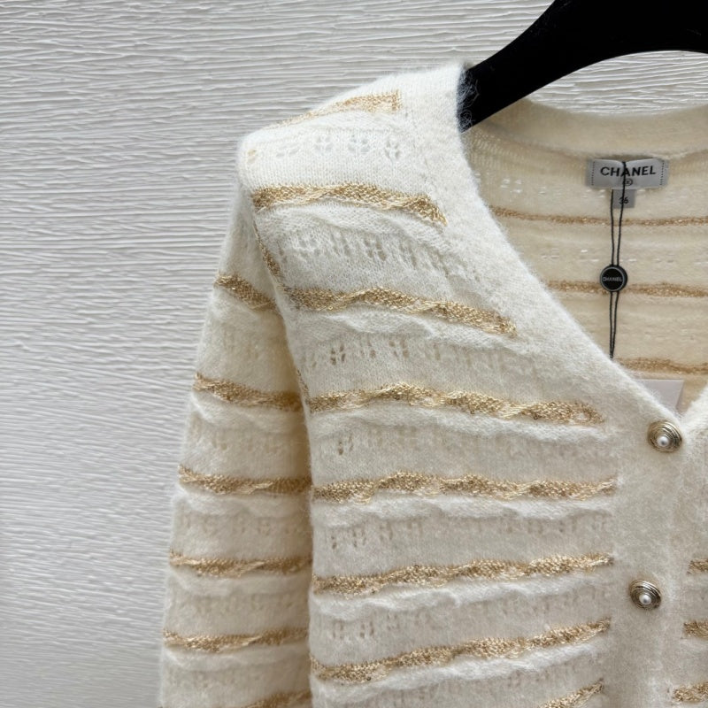 New Fashion Women's CC Striped V-Neck Knit Cardigan CQQ1326092415