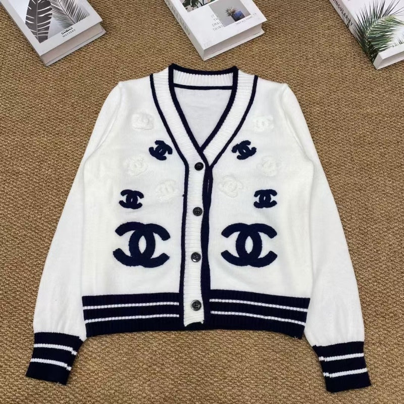 New Fashion Women's V Neck Color Block Knit Cardigan  DM132609232