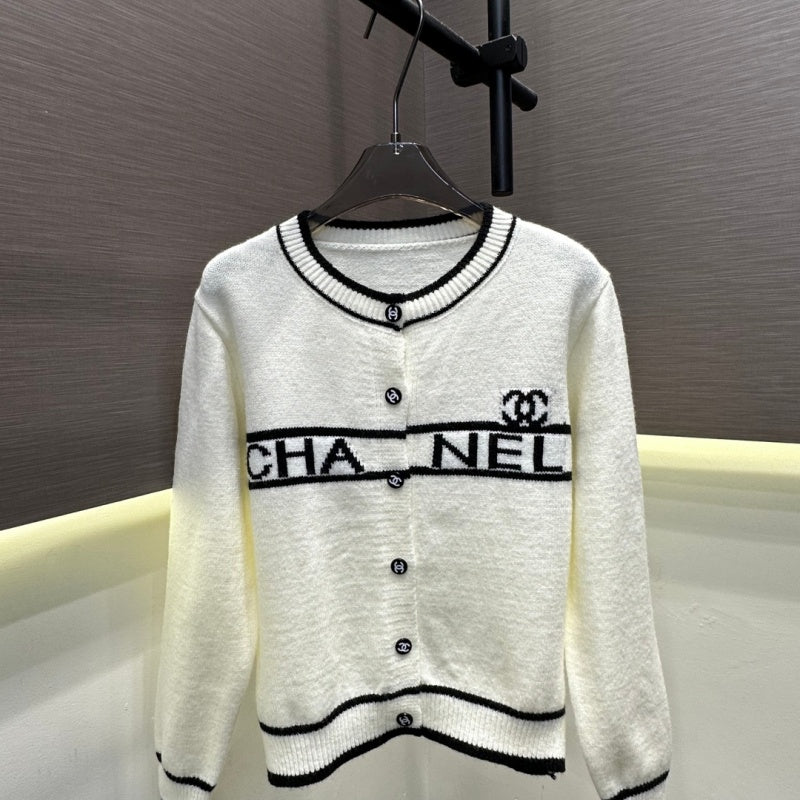 New Fashion Women's CC Contrast Striped Knit Cardigan DM1326092833