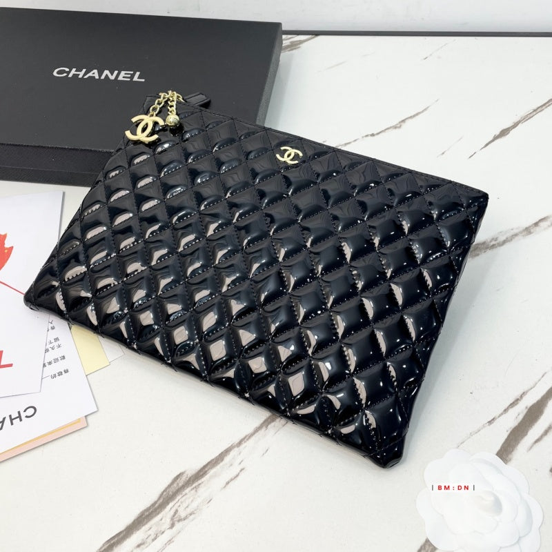 New Fashion Women Quilted Patent Leather Clutch Bag XC1326092914