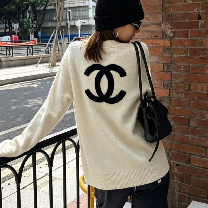New Fashion Women's CC V-Neck Jacquard Knit Cardigan DM1326100803