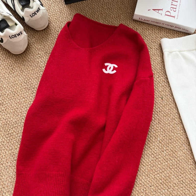 New Fashion Women's CC Christmas Red V-Neck Knit Sweater DM1326100813